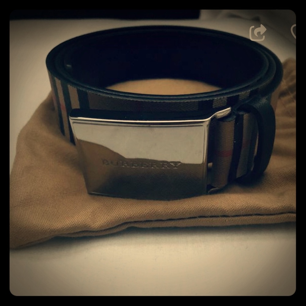 Burberry belt real not that fake shit
